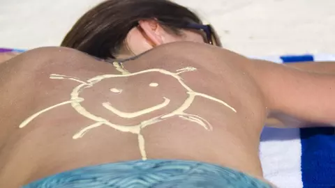 SPF 30 sau SPF 50? Află care e cu adevărat potrivit pentru pielea ta