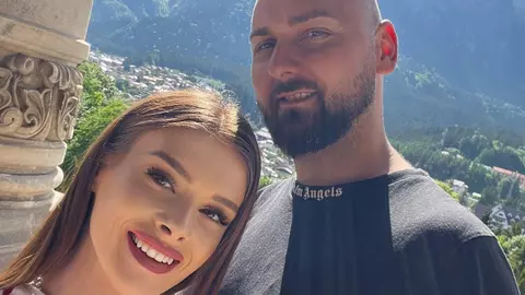 Alex Marcu, prima apariție după ce Teodora Marcu a fost împușcată mortal. Unde a mers acesta îmbrăcat în negru din cap până în picioare