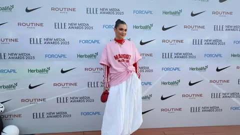 Apariția Alexiei Eram alături de iubitul Tonghi la ELLE New Media Awards 2025. Au atras atenția cu ținutele lor