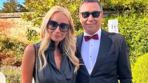 Daciana Sârbu și Victor Ponta, apariție împreună după divorț. Cum s-au pozat alături de Maria, fetița pe care au adoptat-o