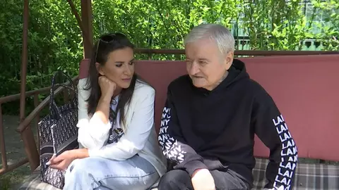 Irinel Columbeanu are interzis să iasă singur din azil. Ce se întâmplă cu venirea Irinei în România