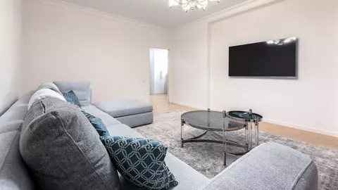Profile decorative: cum să aduci un plus de stil și durabilitate locuinței tale