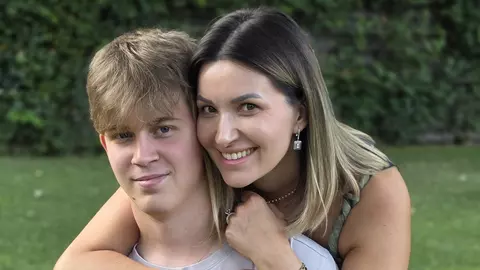 Fiul Elei Crăciun este student. La ce facultate a fost admis Alex. „Și-a urmat chemarea inimii”