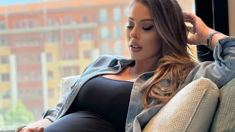 Primele fotografii 5D cu gemenii Roxanei Nemeș. Vedeta va naște în curând. „Cine crede că seamănă cu mama? Două inimi mici”