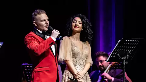 “SOUS LE CIEL DE PARIS” – concert de ziua Franţei cu tenorul ŞTEFAN von KORCH şi soprana OANA MARIA ŞERBAN pe 16 iulie la Sala Dalles