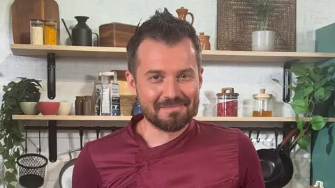 Rețeta de pârjoalele moldovenești recomandată de chef Horia Manea. Este nevoie de doar câteva ingrediente