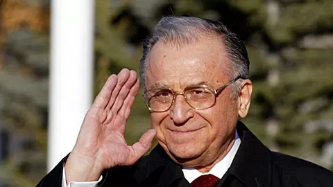 Cum arată vila în care locuia Ion Iliescu. A cumpărat-o cu 7.100 de dolari în 1997