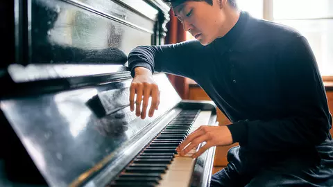 Pianistul Seong-Jin Cho debutează în România la Festivalul Enescu, alături de Orchestra dell’Accademia Nazionale di Santa Cecilia din Roma 