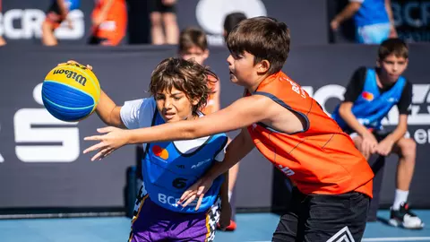 Final epic al sezonului 2025 BCR Sport Arena Streetball: Sportivi de legendă, actori sau cântăreți și-au dat întâlnire pe terenul de baschet