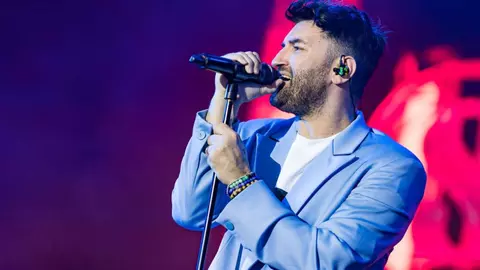 Smiley, 7 invitați speciali și 70 de muzicieni ai Metropolitan Orchestra, la concertul pop-simfonic de la Sala Palatului
