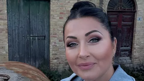 Cum prepară Gabriela Cristea creveții cu sos roșu. Rețeta este gata în 10 minunte. De ce ingrediente aveți nevoie