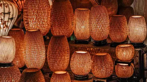 Materialele naturale în arta iluminatului: Iată câteva tendințe inedite pentru arhitecți