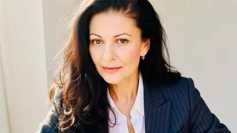 Elena Cârstea, despre soțul ei după 20 de ani de căsnicie. „Habar nu are ce fac eu. Nici în ziua de azi nu știe cu cine e căsătorit”