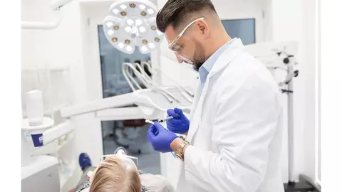 Implant dentar într-o singură zi: procedura modernă realizată în clinicile Dr. Lupu, cu rezultate imediate și sigure