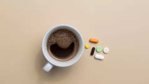 10 medicamente care nu trebuie luate când bei cafea!