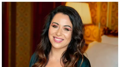 De ce a rupt Oana Roman colaborarea cu Antena Stars, la scurt timp după ce și-a anunțat revenirea pe micile ecrane. „TV-ul vrea să promoveze în general mizerii”