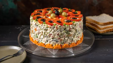 Cele mai bune idei să decorezi salata de boeuf pentru Sărbători! Ce ingrediente să folosești!