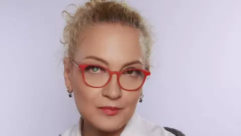 Lecțiile Mirelei Vescan: "Nu este normal, ca make-up artist, să fardezi pe toată lumea la fel". Greșelile care ne strică machiajul, plus 9 sfaturi importante INTERVIU