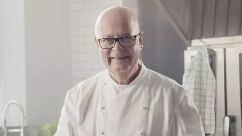 Chef Severin Sjöstedt: “A fost o misiune uriașă și, da, am simțit multă presiune”. Interviu cu creatorul celebrelor chifteluțe IKEA