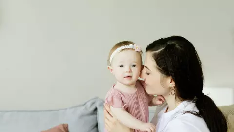 Ce trebuie să știe părinții despre laptele praf în primii ani de viață