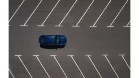 Cum te asiguri că locul tău de parcare este intabulat corect și nu doar concesionat