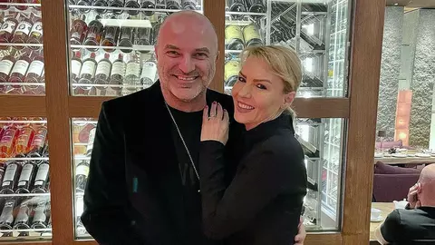 Cum a început, de fapt, relația dintre Dan Capatos și soția lui. „Ea se pregătea de nuntă, avea invitațiile. Ceva rău!”