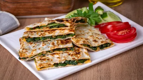 Gustări simple și rapide, inspirate din bucătăria turcească!