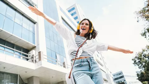 Top 3 zodii care nu regretă nimic niciodată! Ele trăiesc viața la maximum, cu bune și cu rele!