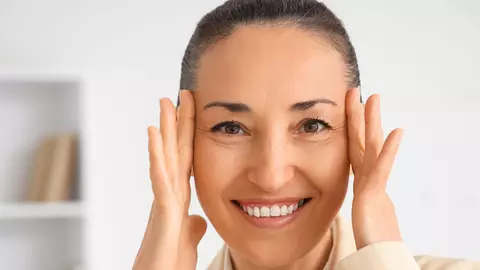 Adevărul despre peptide. 10 beneficii reale care pot încetini îmbătrânirea 