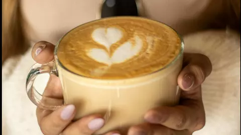Cafeaua fără cofeină te ajută cu ceva? Ai fi surprins!