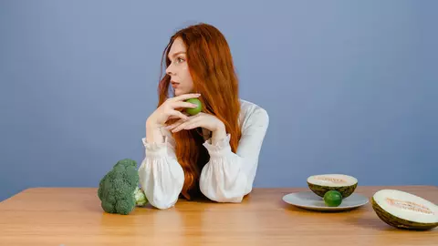 Ce alimente susțin regenerarea părului? - Ghid practic pentru un păr mai dens și mai rezistent