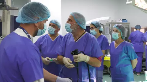 Tratament modern pentru un bărbat care avea dificultăți la înghițire 