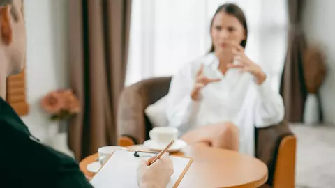 Terapie psihologică: cum știi când ai nevoie de ajutor profesional