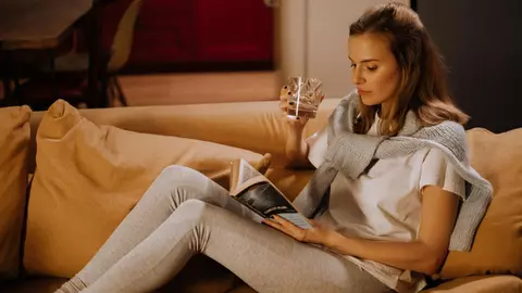 Universul feminin modern: între influența marilor creatori și puterea poveștilor care inspiră
