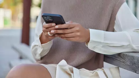 Evoluția ecranelor mari: De ce telefoanele în format XL domină preferințele în 2026