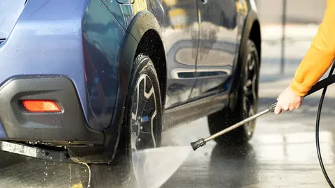 Ce include un proiect pentru o spălătorie auto cu 3 boxe și cât teren este necesar