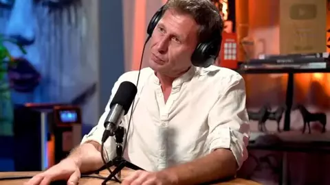 Ce se întâmplă cu Mircea Solcanu după recidiva tumorii. Fostul prezentator TV a explicat de ce amână operația
