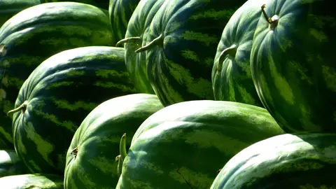 Ce înseamnă pata albă pe pepene? Și dacă e portocalie? Puțini stiu acest lucru!