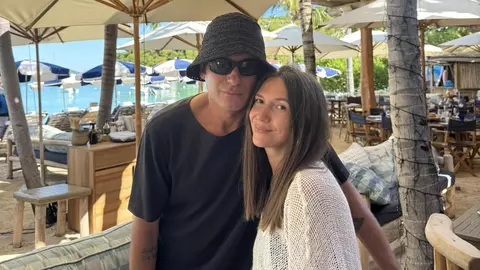 Adela Popescu și Radu Vâlcan, ipostază pasională la malul mării! Imaginea din vacanță care a stârnit un val de reacții: „A fost neașteptat...”