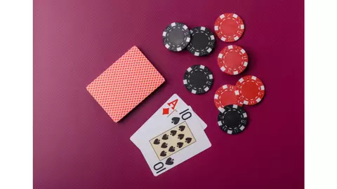Blackjack online: diferența dintre Hit, Stand, Split și Double