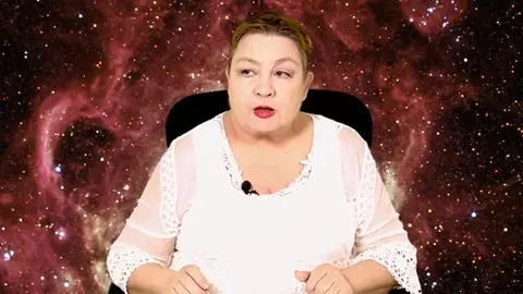 Horoscop Urania: trei zodii își rezolvă problemele financiare, dar se lovesc de alte situații dureroase