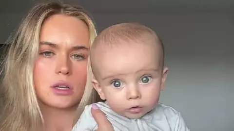 O tânără mamă a șocat internetul: Motivul pentru care își dă intenționat copilul de 4 luni cu autobronzat
