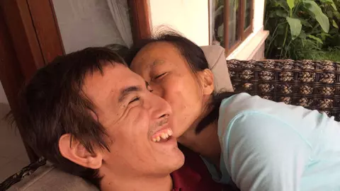 Motivul pentru care o mamă și-a lăsat fiul autist singur în Bali