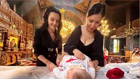 Primele imagini de la botezul fiicei Cristinei Bălan. Preotul nu a acceptat ca evenimentul să fie filmat