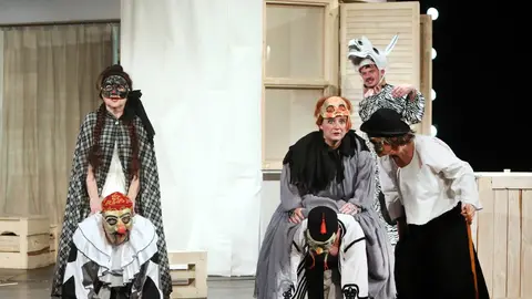 Amor, trădare şi vitriol într-un spectacol provocator cu celebra comedie D-ALE CARNAVALULUI