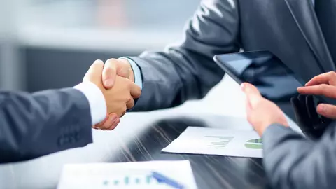 Responsabilitatea debitorului în contractele de credite urgente: recomandările lui Florin Mieilă, manager de marketing CreditFix
