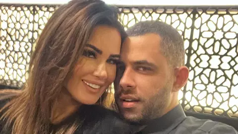 Alex Ashraf rupe tăcerea după ce s-a spus că divorțează de Oana Zăvoranu: „Vreau să stau și eu liniștit”