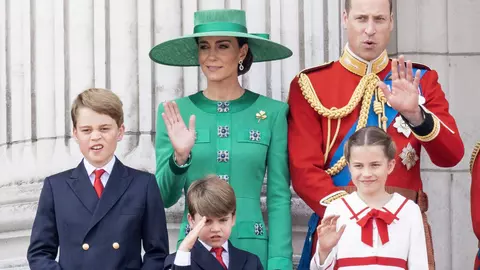Prințul Louis a făcut spectacol la parada Trooping the Colour. Imagini neașteptate cu mezinul lui Kate Middleton și al Prințului William