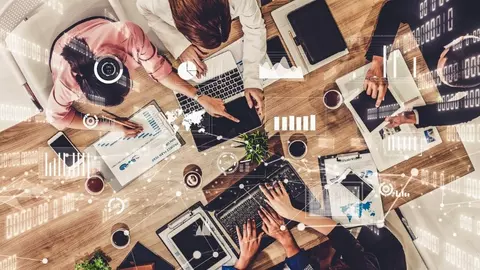 Agentie de marketing vs influenceri. Care sunt mai avantajoase pentru promovare?