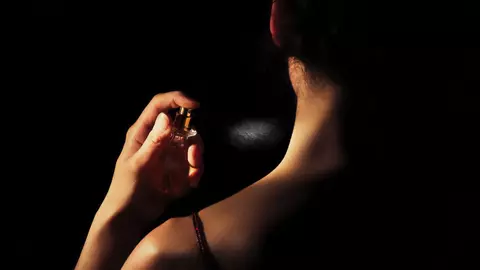 Ce este un parfum cu feromoni